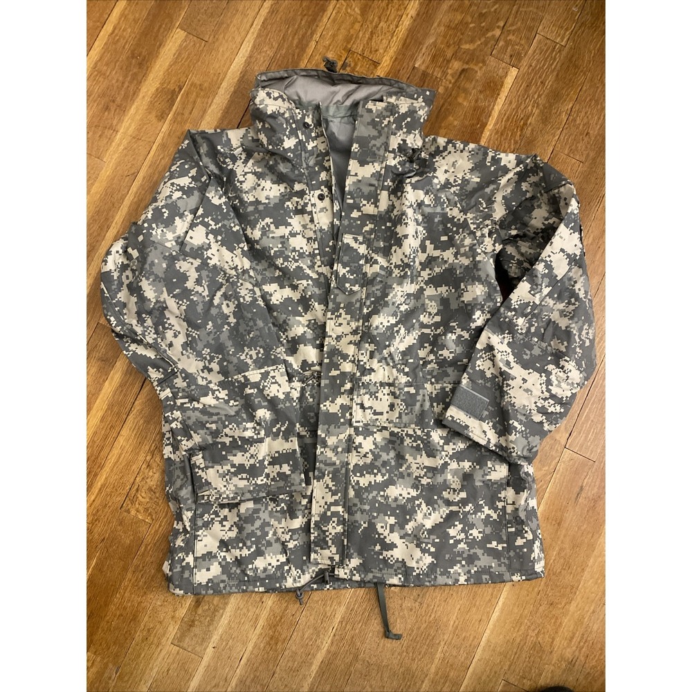 US Military Cold Wet Weather Parka Universal Camouflage Size Large Reg Barrier